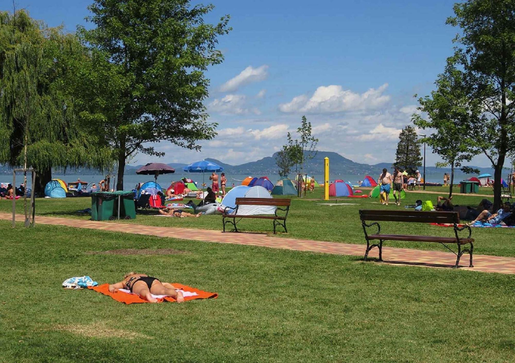 Holiday Homes In Balatonmariafuerdo 48114 Exterior foto